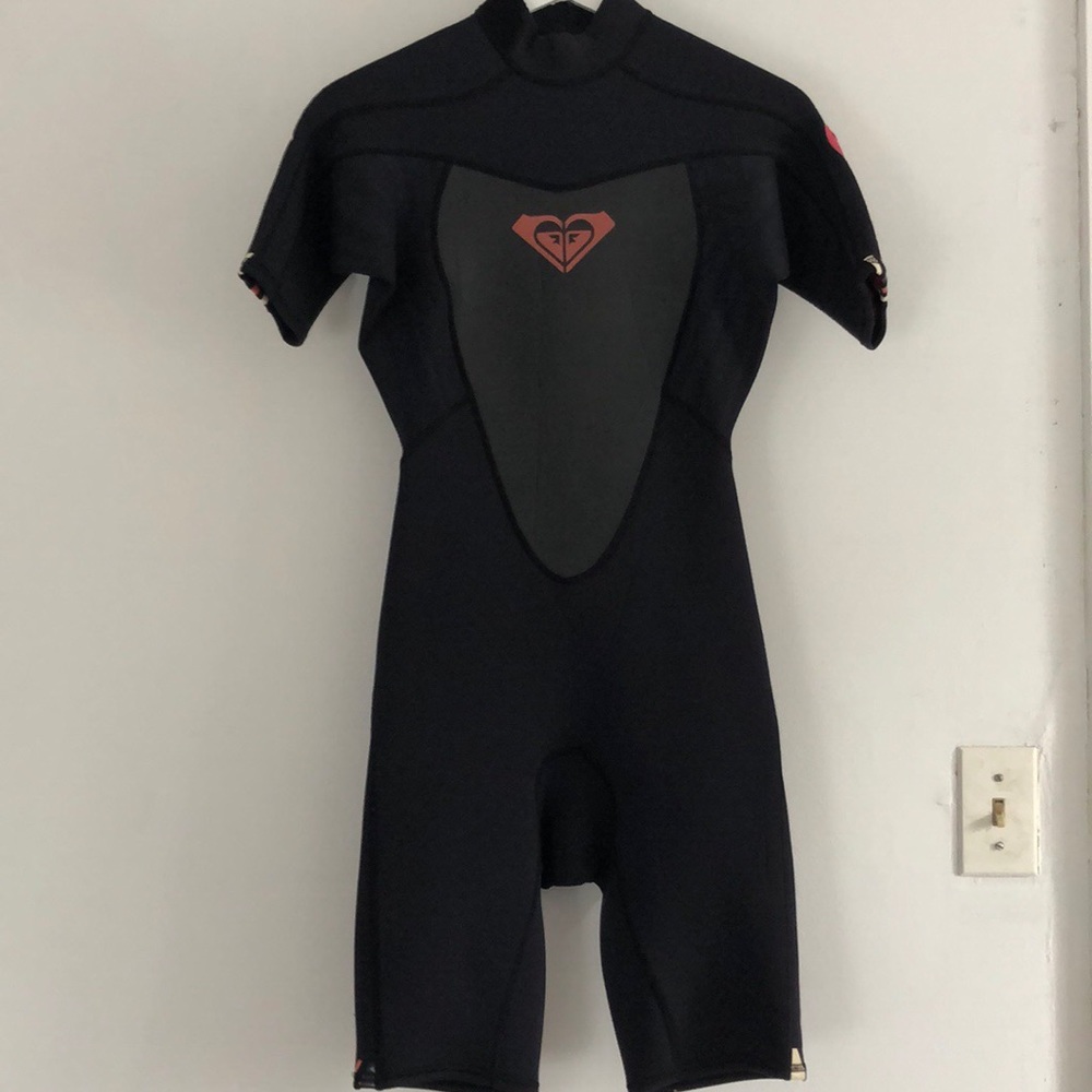 Roxy girls wetsuit 🌻